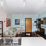 Modern With Jacuzzi, Terrace And Private Garage 아파트 *