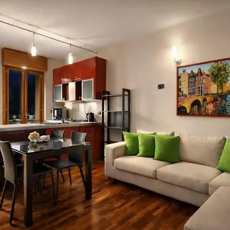 Elegant Milan Retreat With Sunny Terrace & Excellent Metro Links * Milan