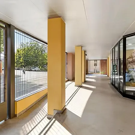Modern With Jacuzzi, Terrace And Private Garage Milán