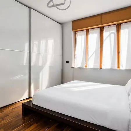 Modern With Jacuzzi, Terrace And Private Garage Apartmán *