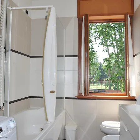 Apartmán Modern With Jacuzzi, Terrace And Private Garage